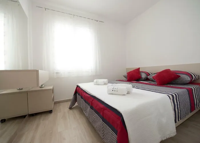 Bonus And Private Parking 公寓