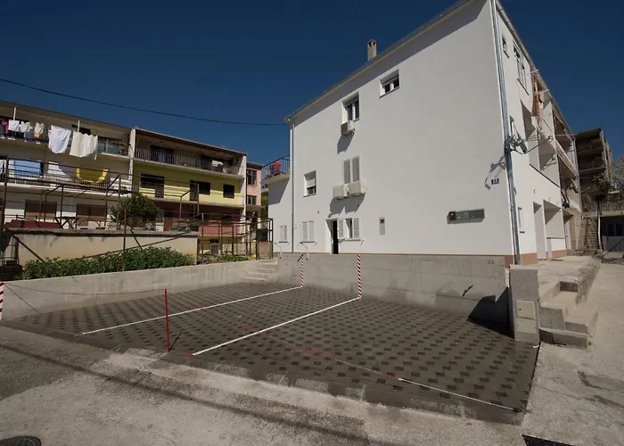 Bonus And Private Parking 公寓