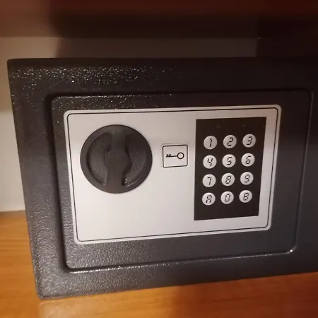 Bonus And Private Parking Apartment *
