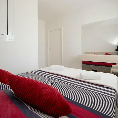 Bonus And Private Parking Apartament