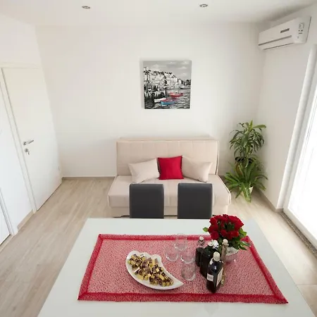 Apartment Bonus And Private Parking Split