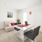 Daire Bonus And Private Parking