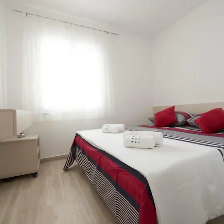 Bonus And Private Parking Apartman
