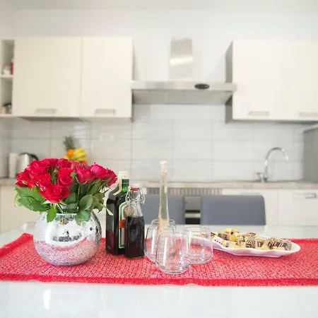 Bonus And Private Parking Apartman